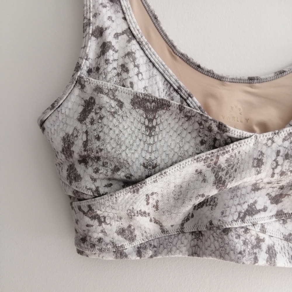 Varley Kellam Sports Bra in Taupe Grey Snake Print Large - Picture 5 of 16